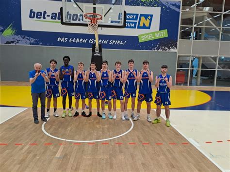 basket lv u19